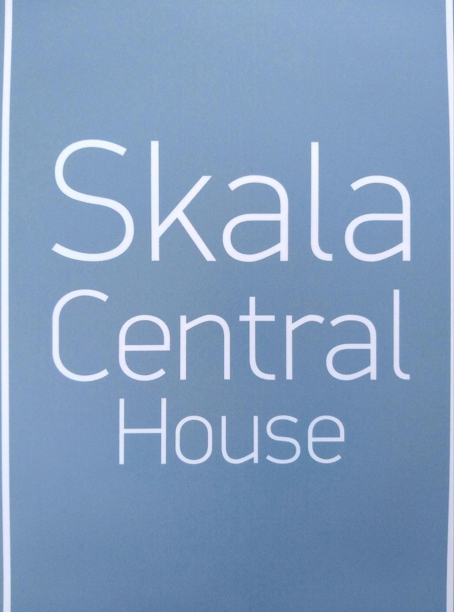 Skala Central House Bagian luar foto